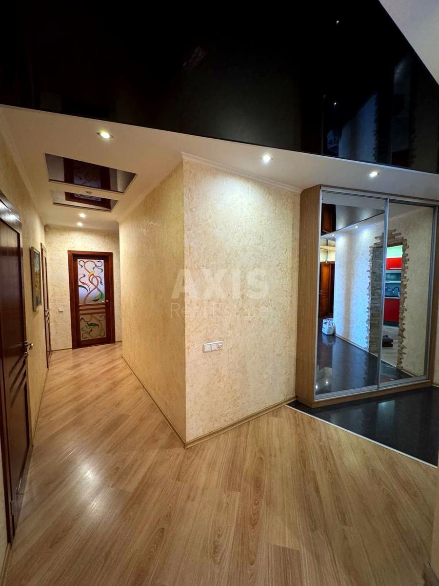 4k apartment vul. Dragomanova 31610109