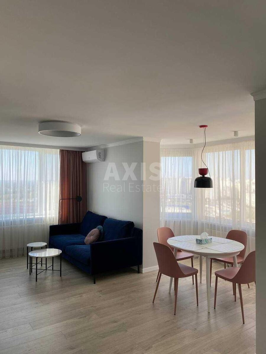 2k apartment vul. Krushel'nyc'koi' Solomii' 154