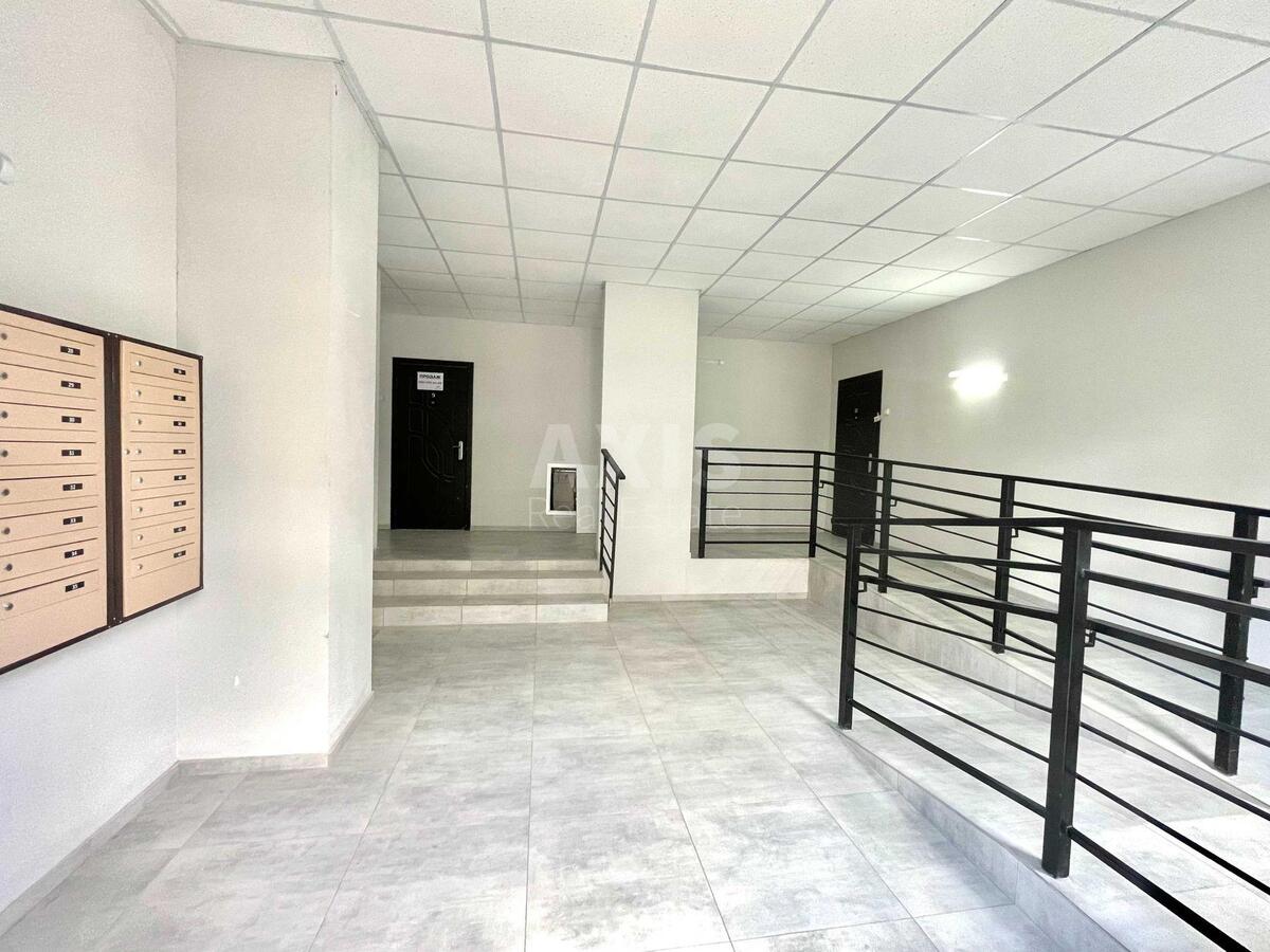 2k apartment vul. Berezova 44582317