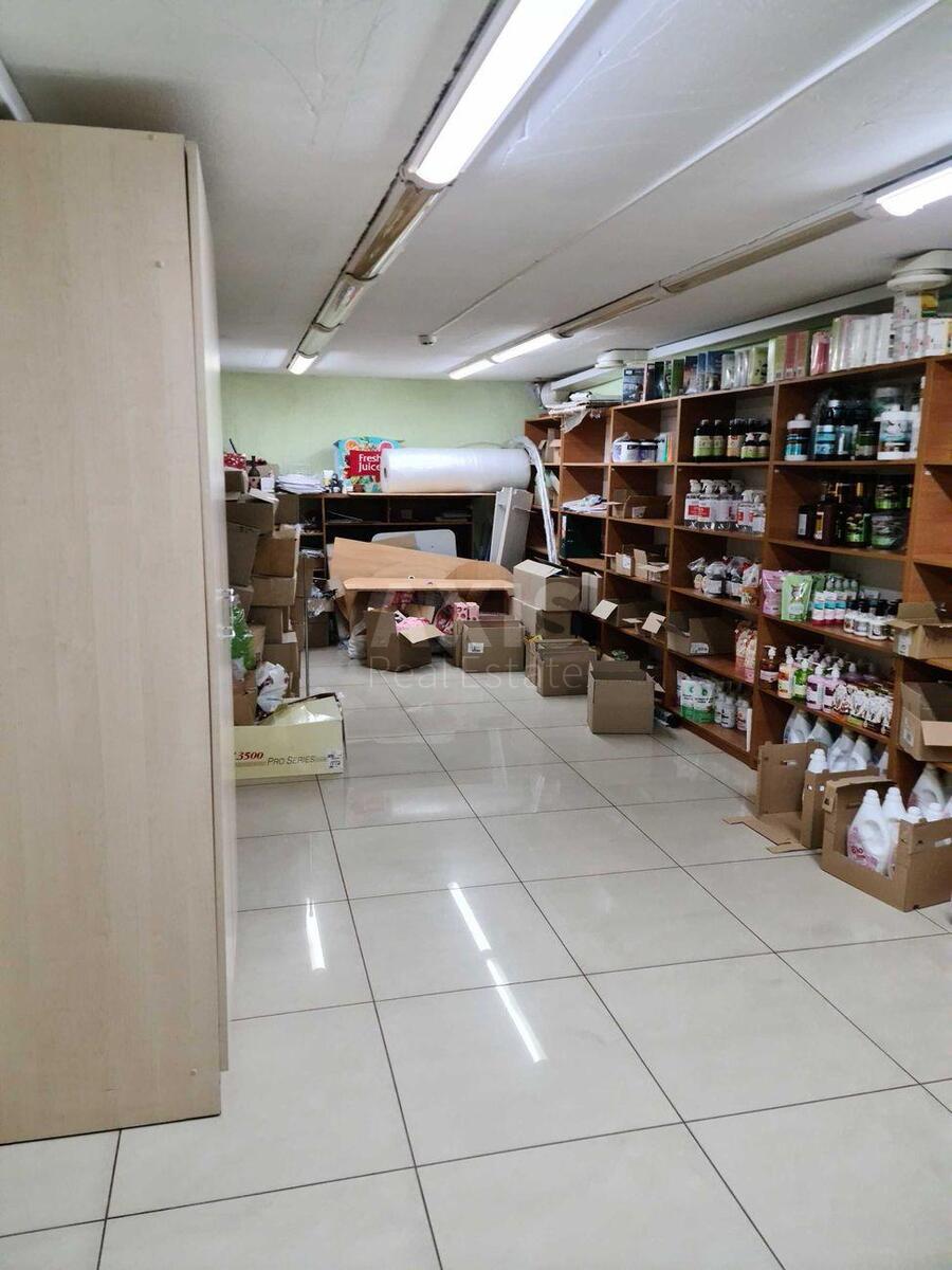 Объект торговли ул. Королева Академика 2А, 448м25378910