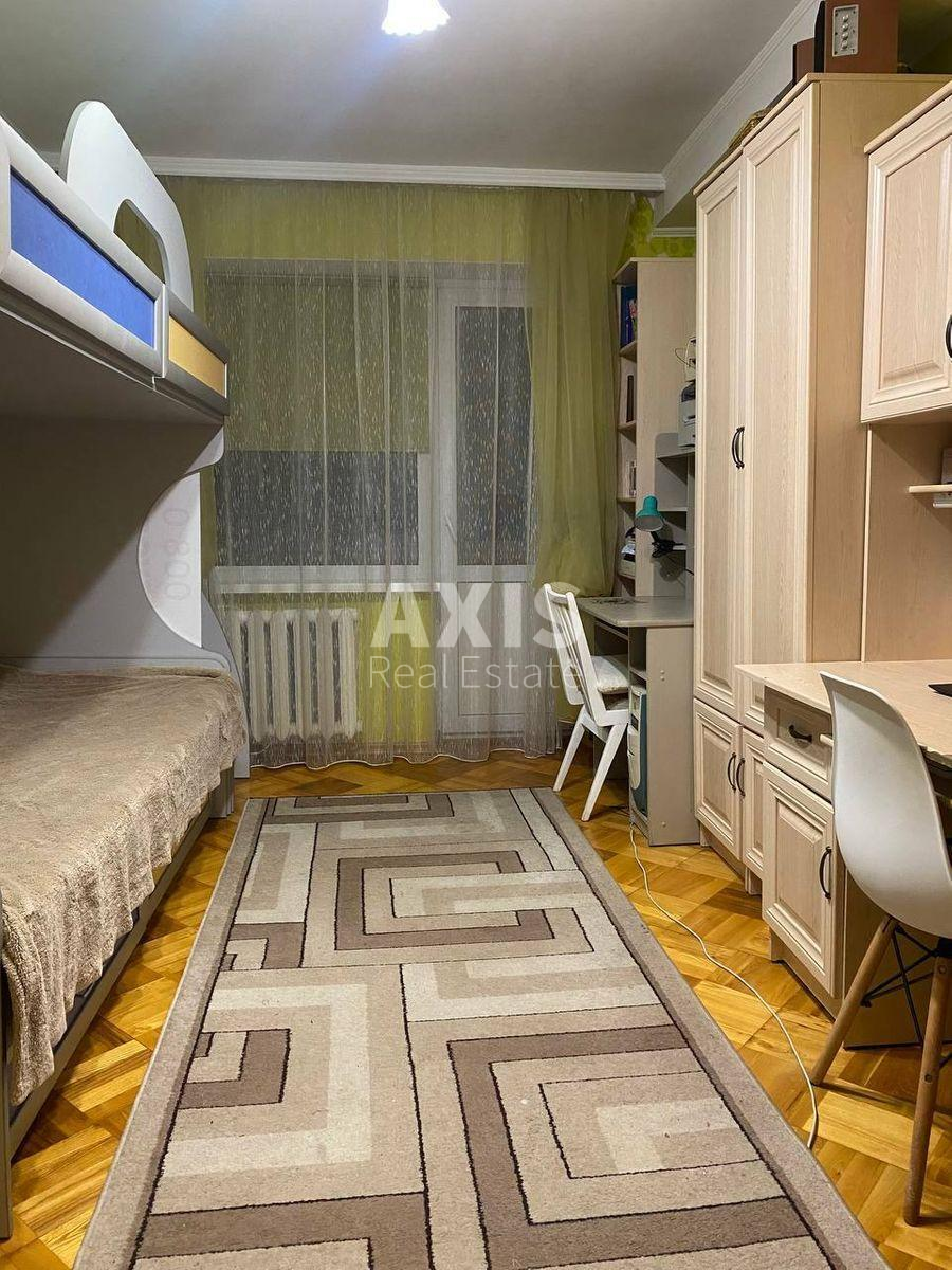 2k apartment vul. Derevljans'ka 20А2