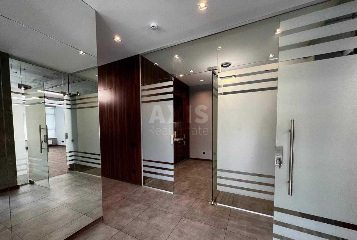 Office uzv. Klovs'kyj 7, 160m23