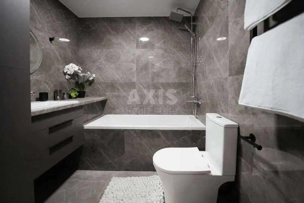 1k apartment vul. Pivnichno-Syrec'ka 25