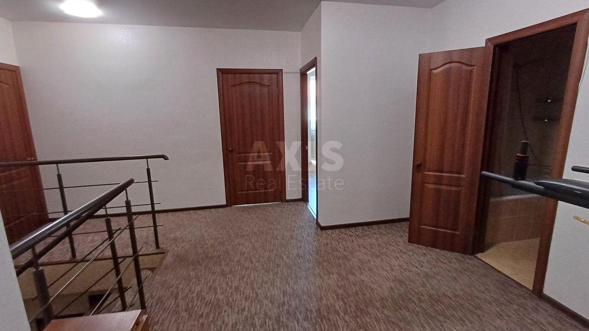 4k apartment vul. Boryspil's'ka 2514
