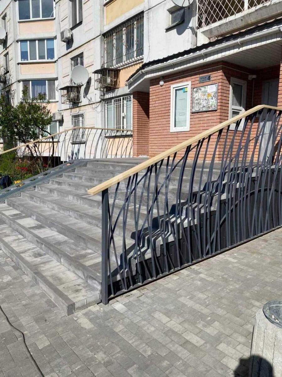 3k apartment vul. Puljuja Ivana 222