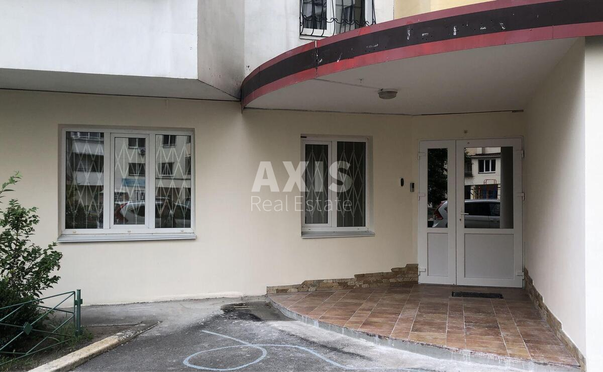 Trade object vul. Levka Lukyanenka 13А, 125m260291