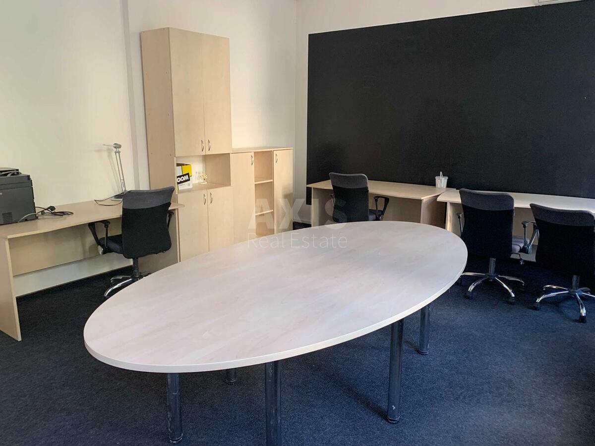 Office vul. Instytuts'ka 24/7, 70m259860
