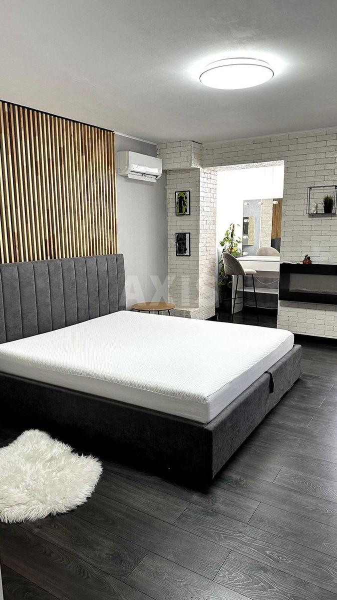 2k apartment vul. Bogatyrs'ka 6/15