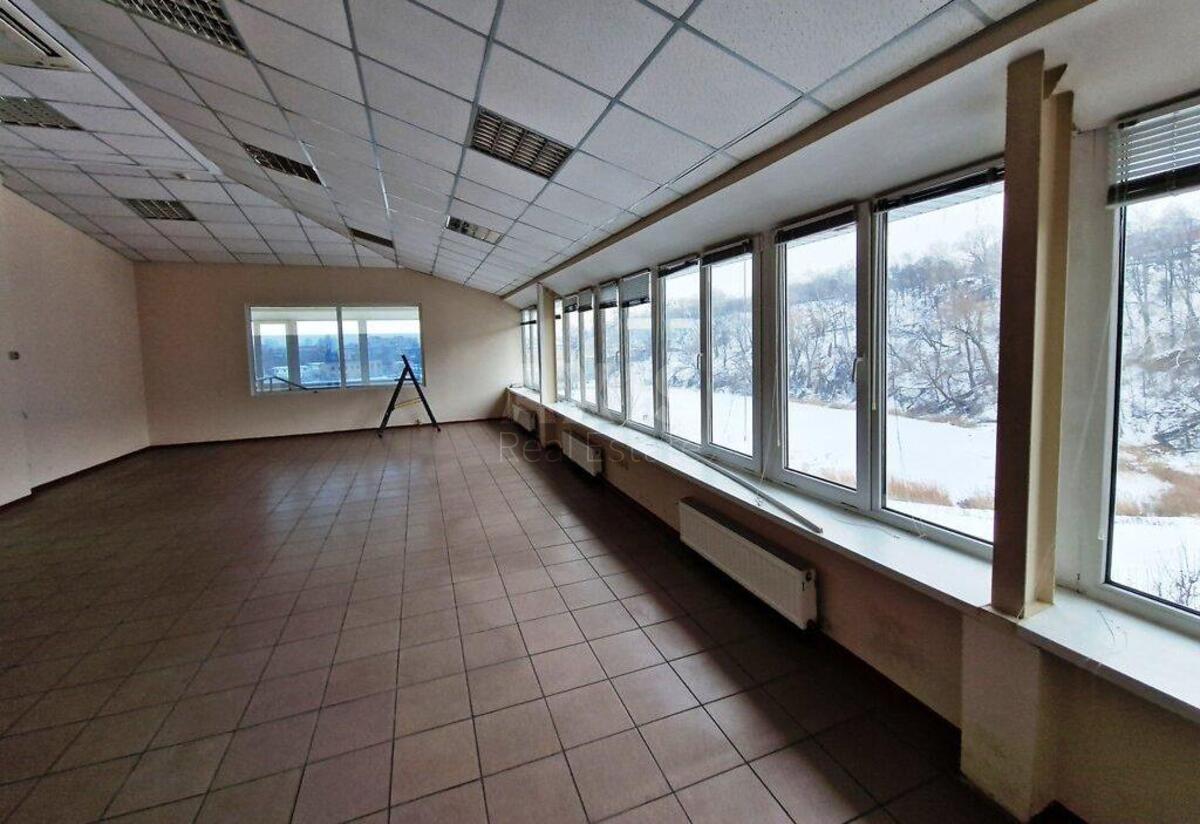 Office vul. Syrec'ka 25, 284m26