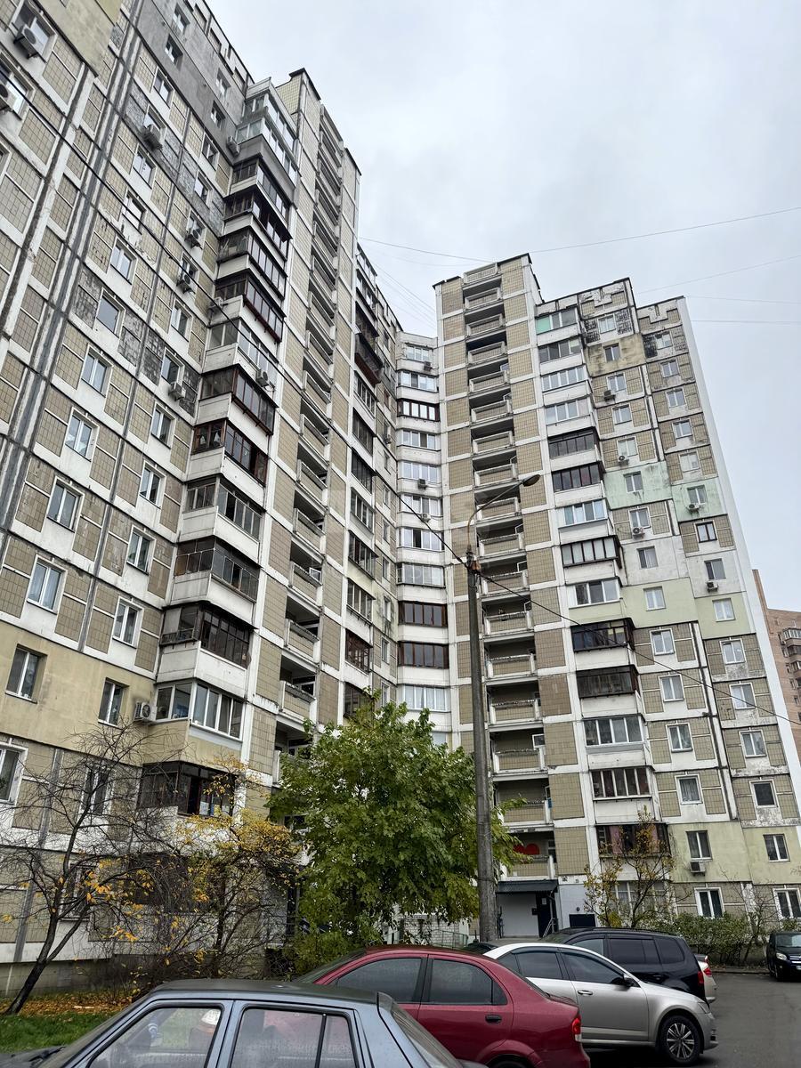 2k apartment vul. Sribnokil's'ka 16615232