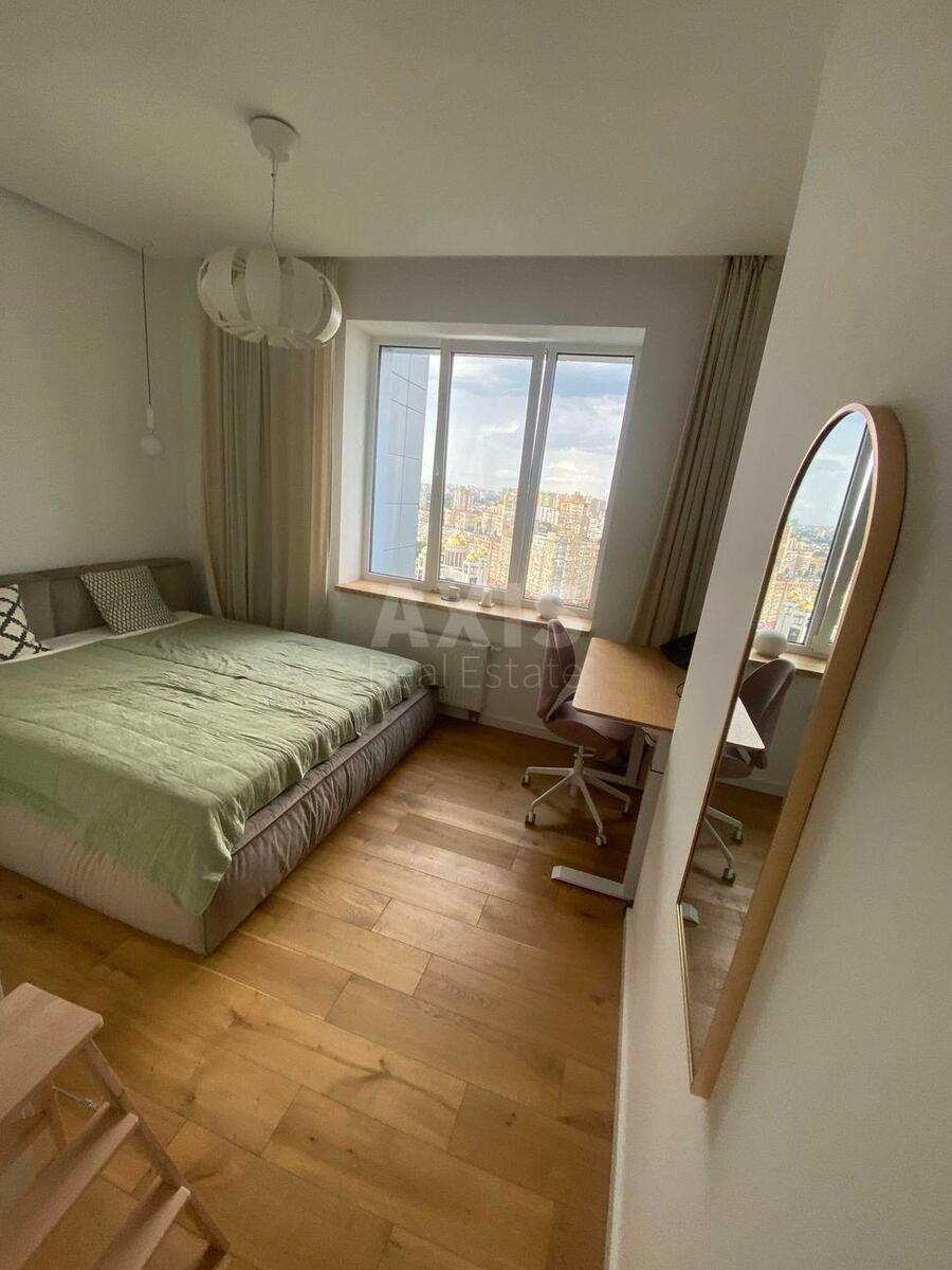 3k apartment vul. Mykil's'ko-Slobids'ka 3А4