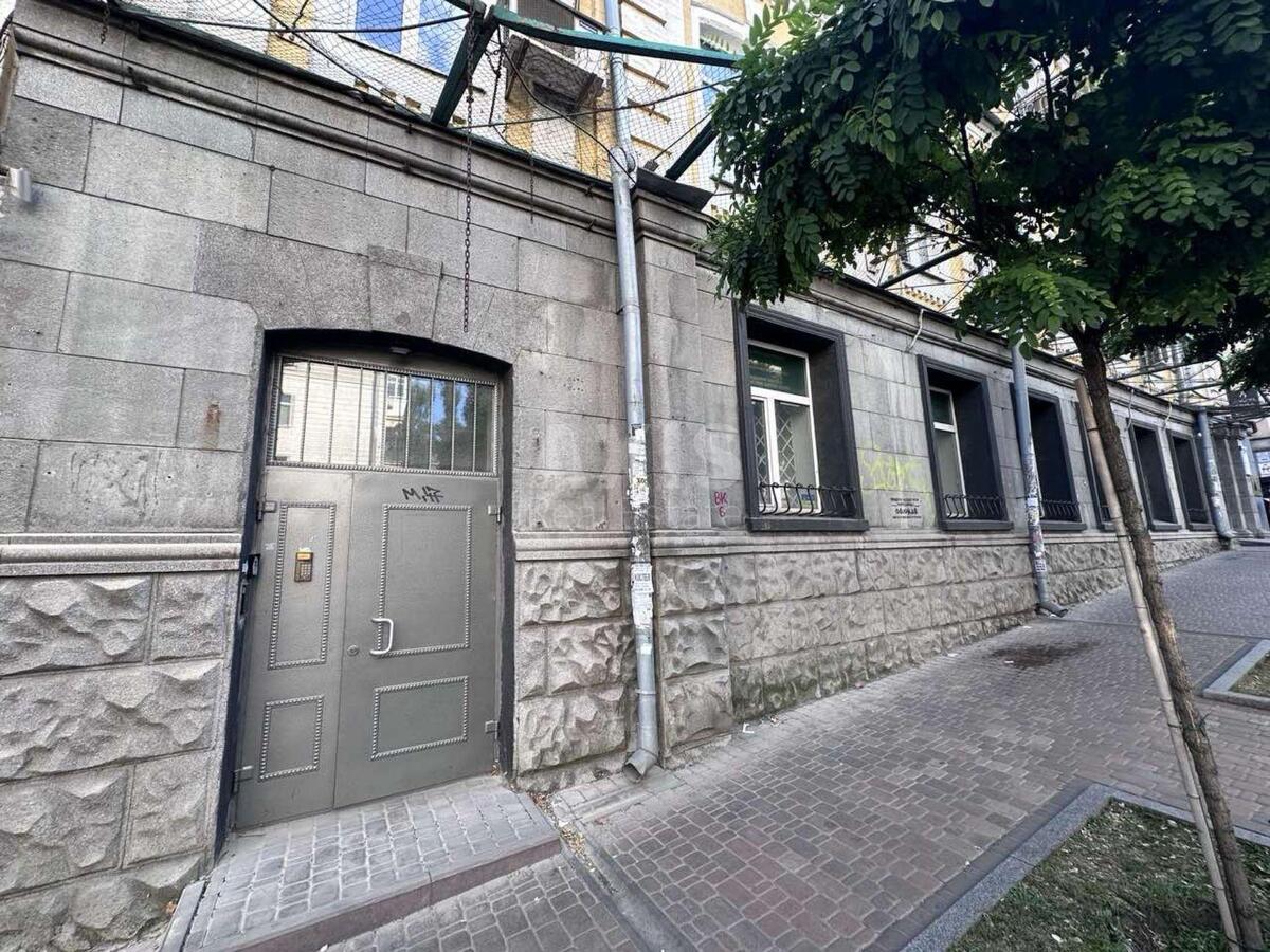 Об'єкт торгівлі район Прорізна вул., Шевченківський 11, 319м2608872