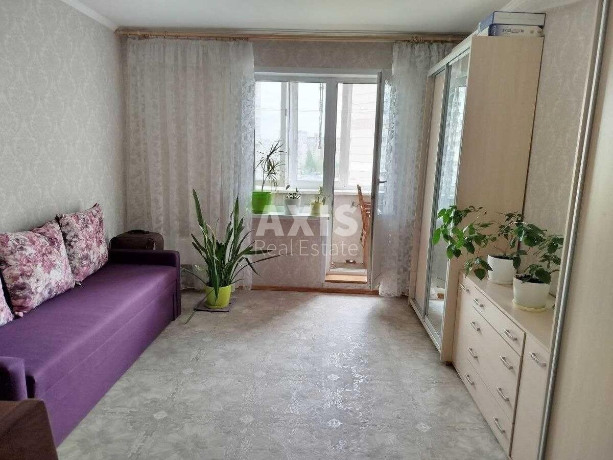 3к квартира ул. Милославская 31588210