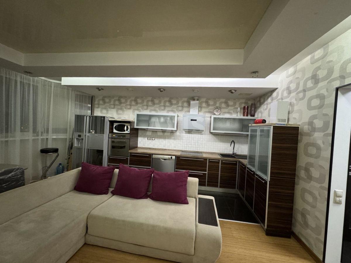 2k apartment vul. Zarichna 1