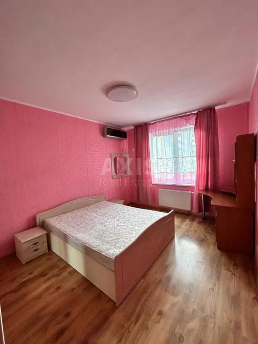 2к квартира ул. Данченко Сергея 32А568633