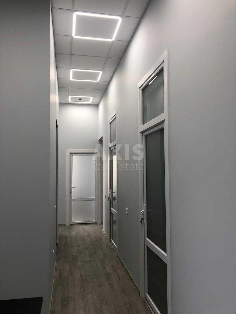 Office vul. Nemyrovycha-Danchenka 14/13, 153m2