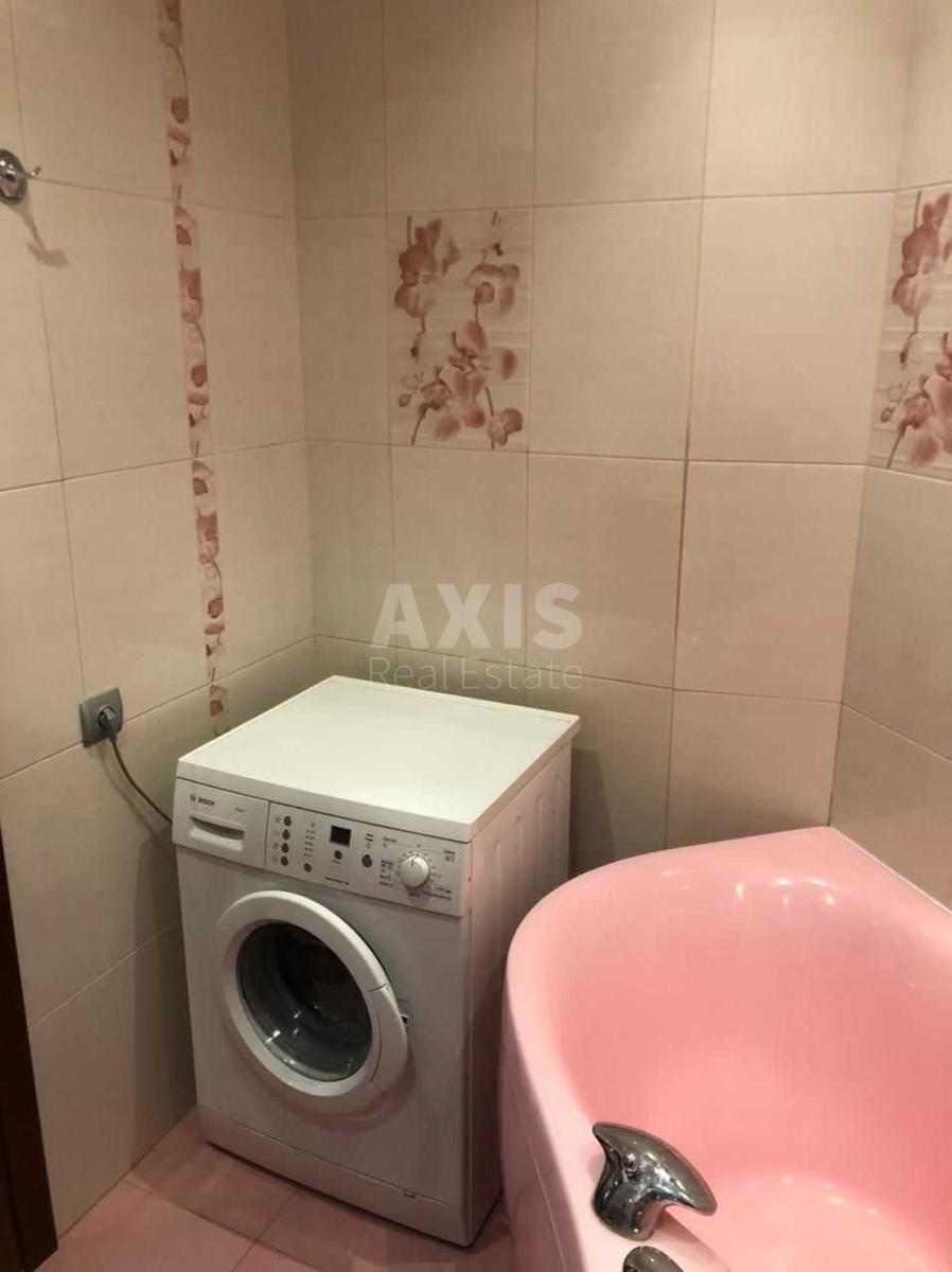 2k apartment vul. Oleny Pchilky 3А8