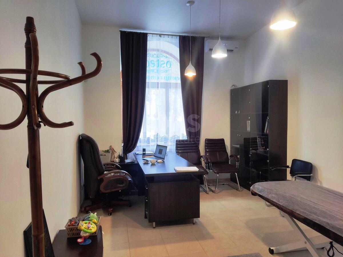 Office vul. Nemyrovycha-Danchenka 14/13, 153m2581917