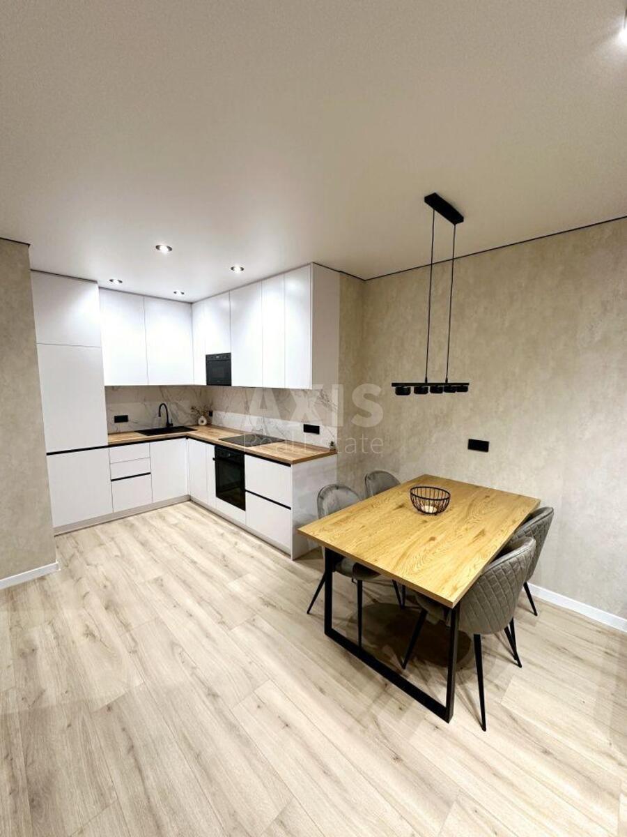 1k apartment vul. Rodyny Kristeriv 14536500