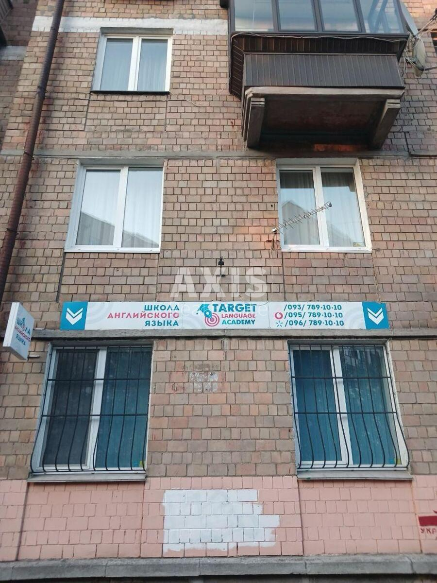 Об'єкт торгівлі бул. Чоколівський 30, 52м2