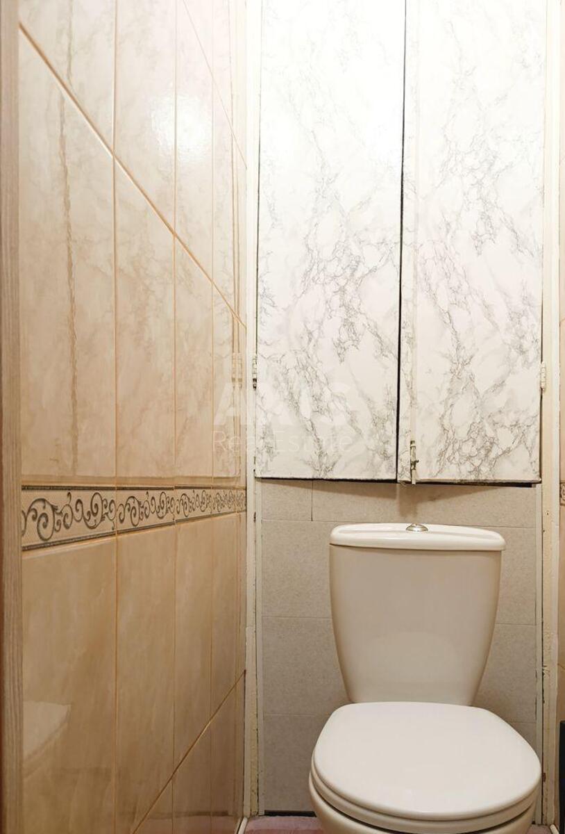 1k apartment vul. Petra Kalnyshevs'kogo 33