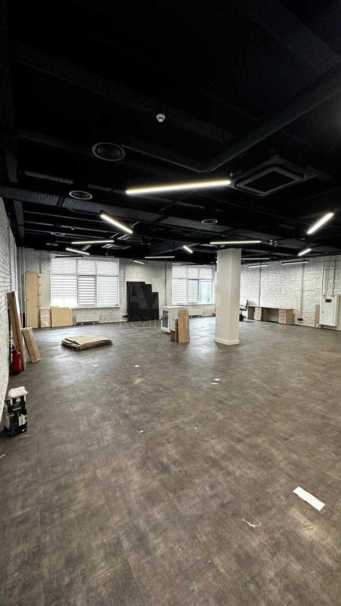 Office vul. Zhyljans'ka 59, 450m23