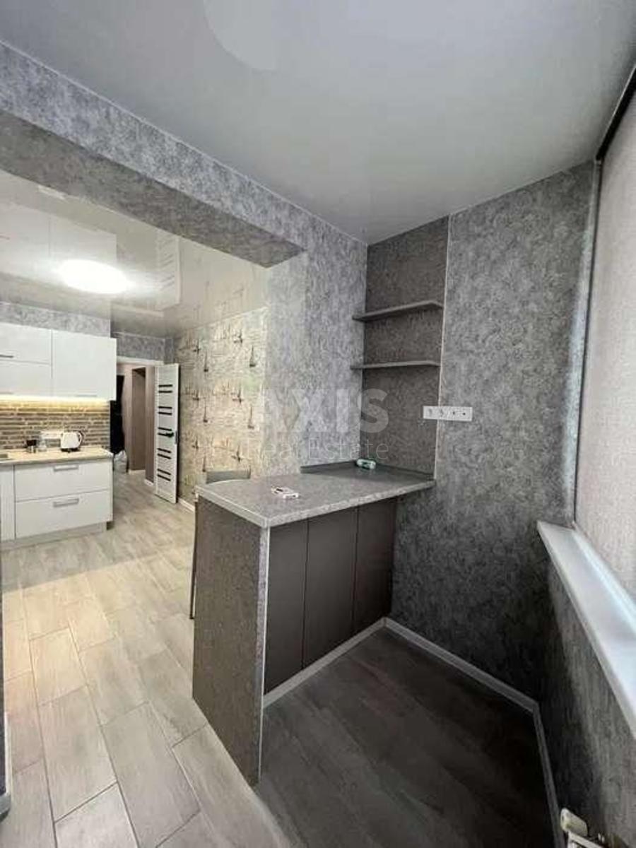 3k apartment vul. Bulahovs'kogo Akademika 46