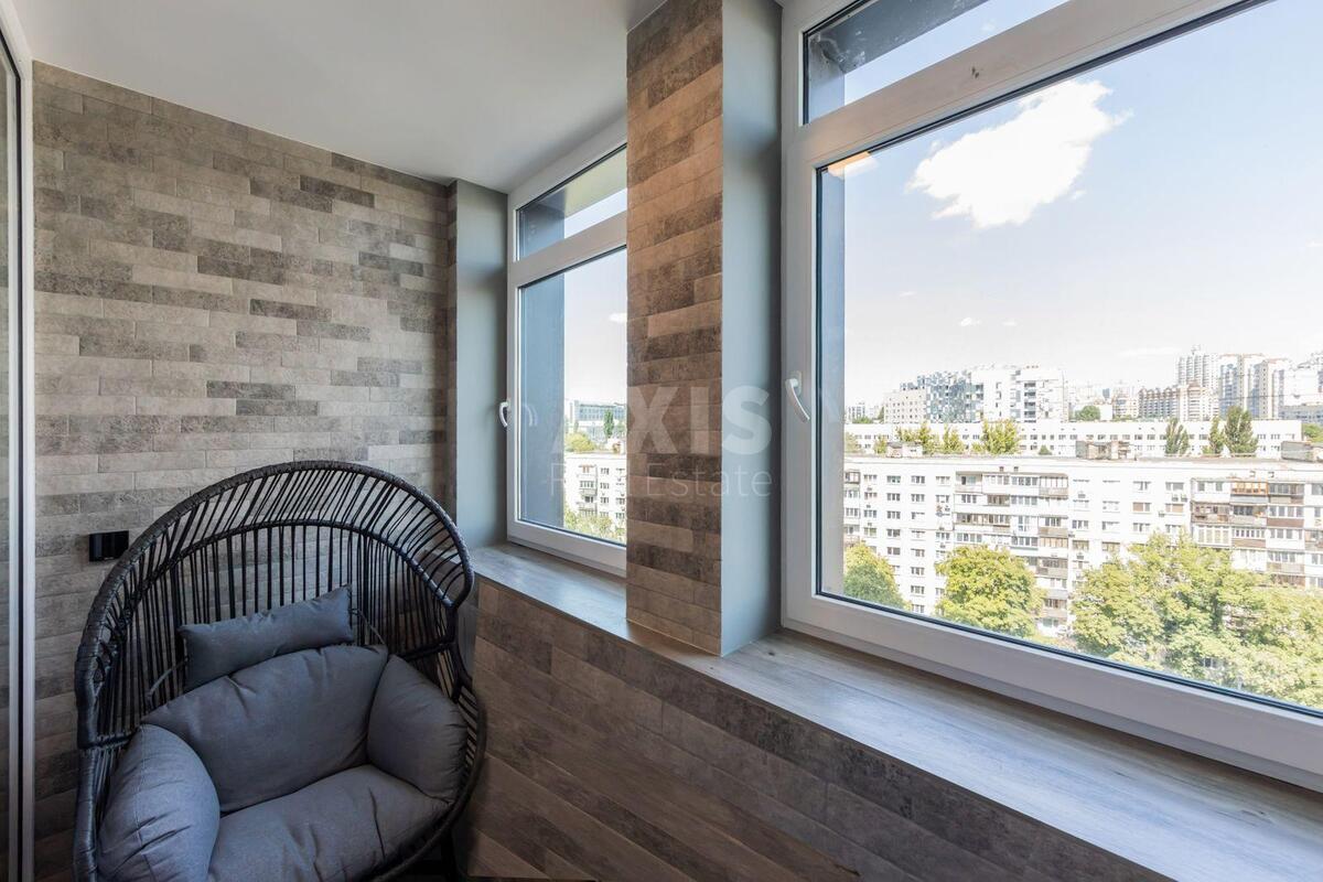 4k apartment pr-t Peremogy 11584537