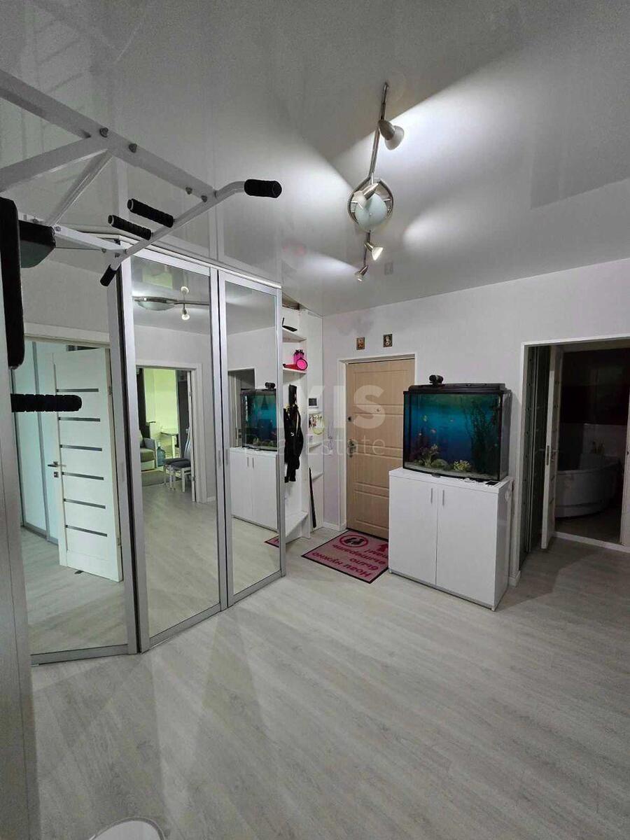 3k apartment vul. Zabolotnogo Akademika 116585019