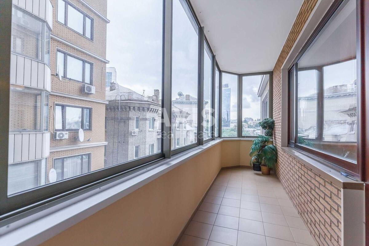 4к квартира ул. Кропивницкого 105245610