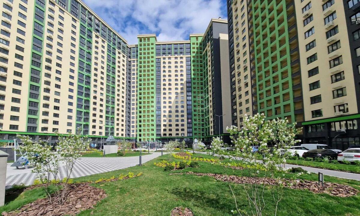 3к квартира ул. Михаила Максимовича 32590510