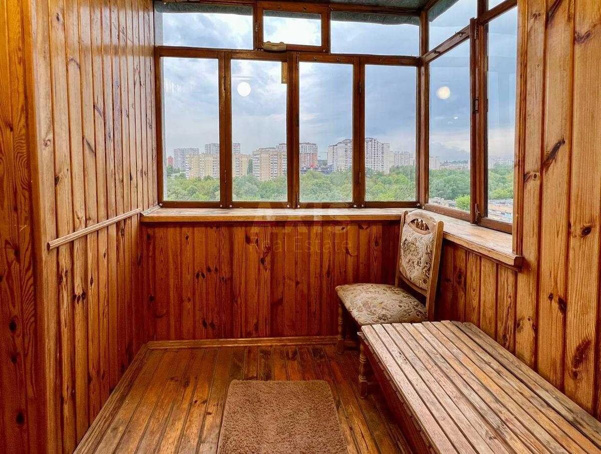 2k apartment vul. Lobanovs'kogo 148