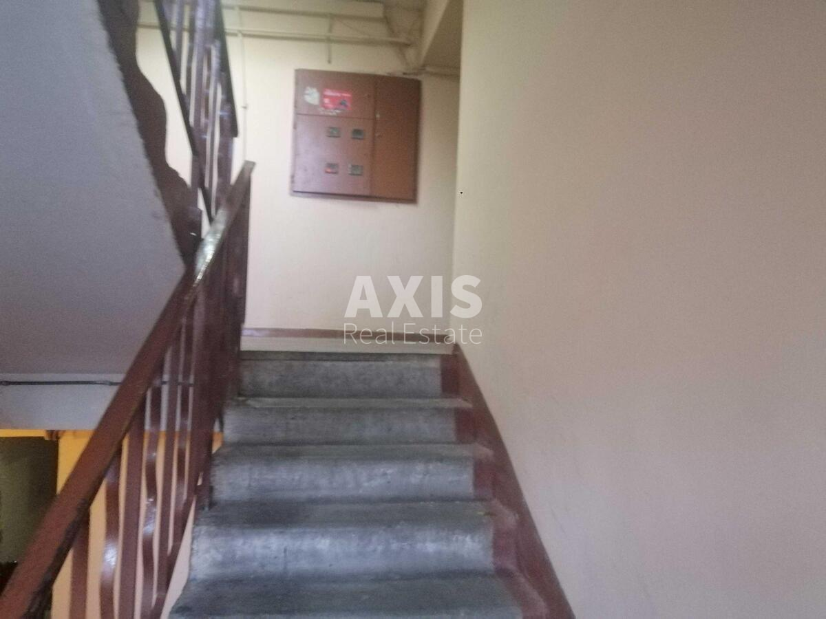 2k apartment vul. Mel'nykova 716018210