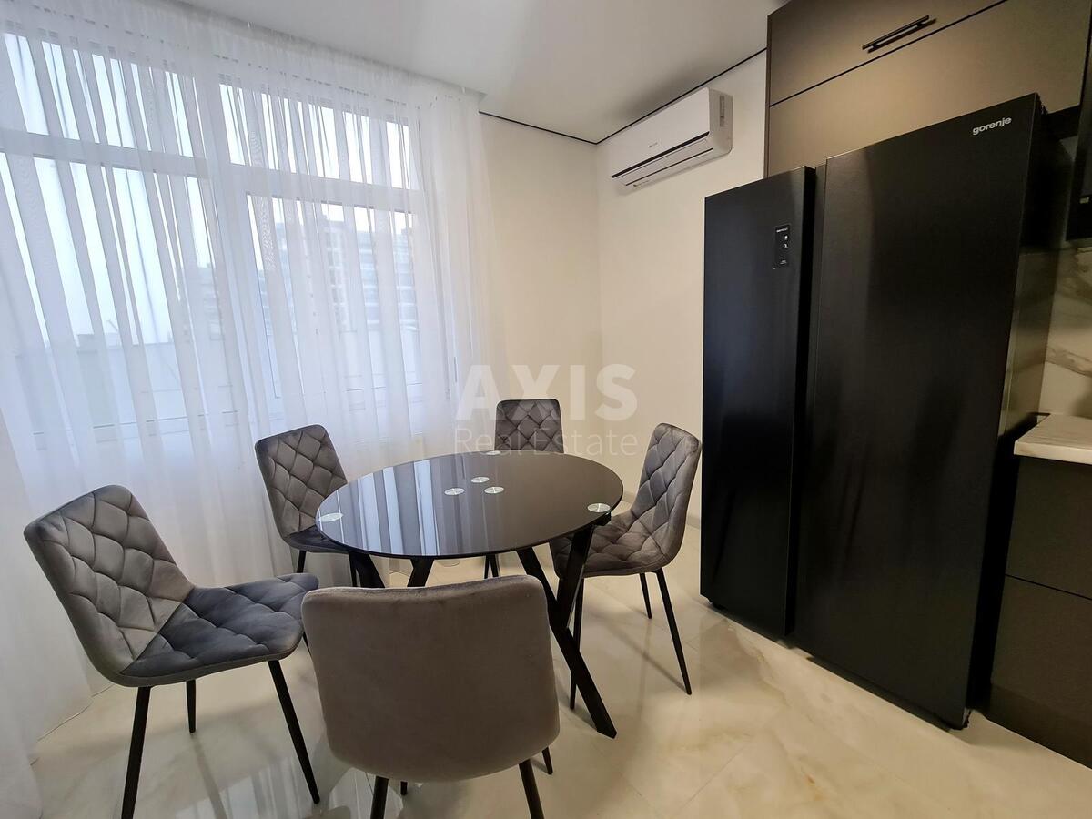 2k apartment vul. Oleksandra Olesja 2А639450