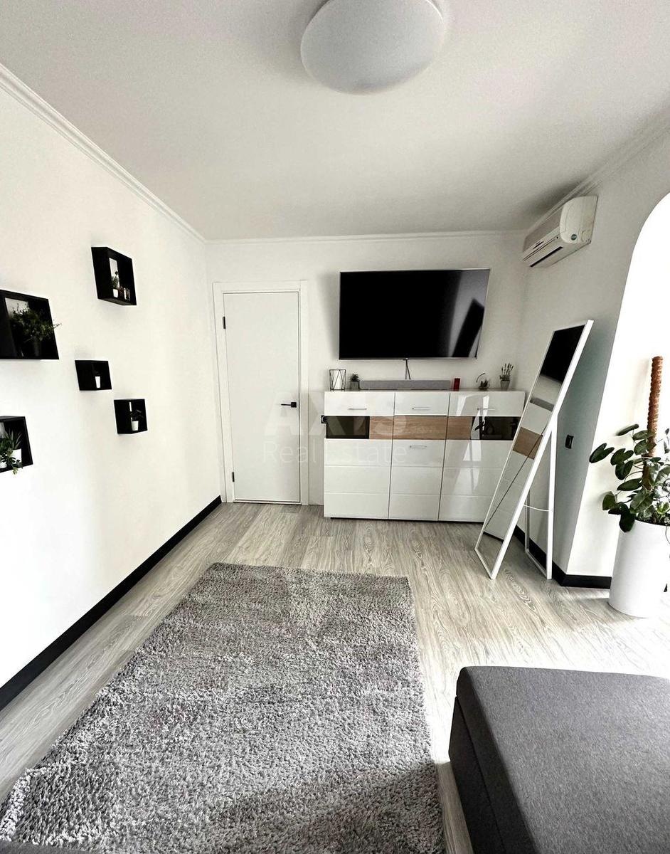 2k apartment vul. Bogatyrs'ka 6/16