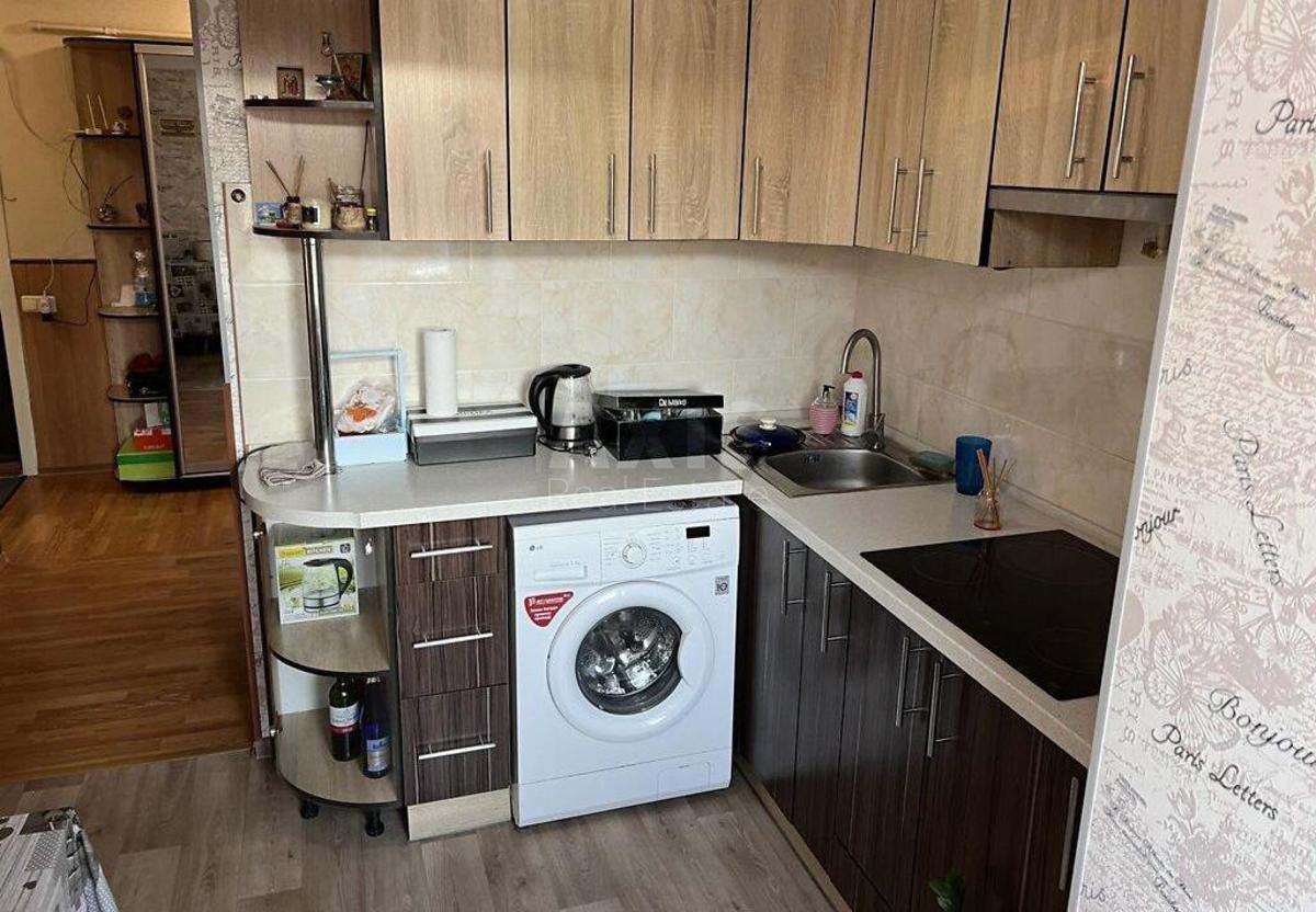 1k apartment vul. Serafymovycha 7А4