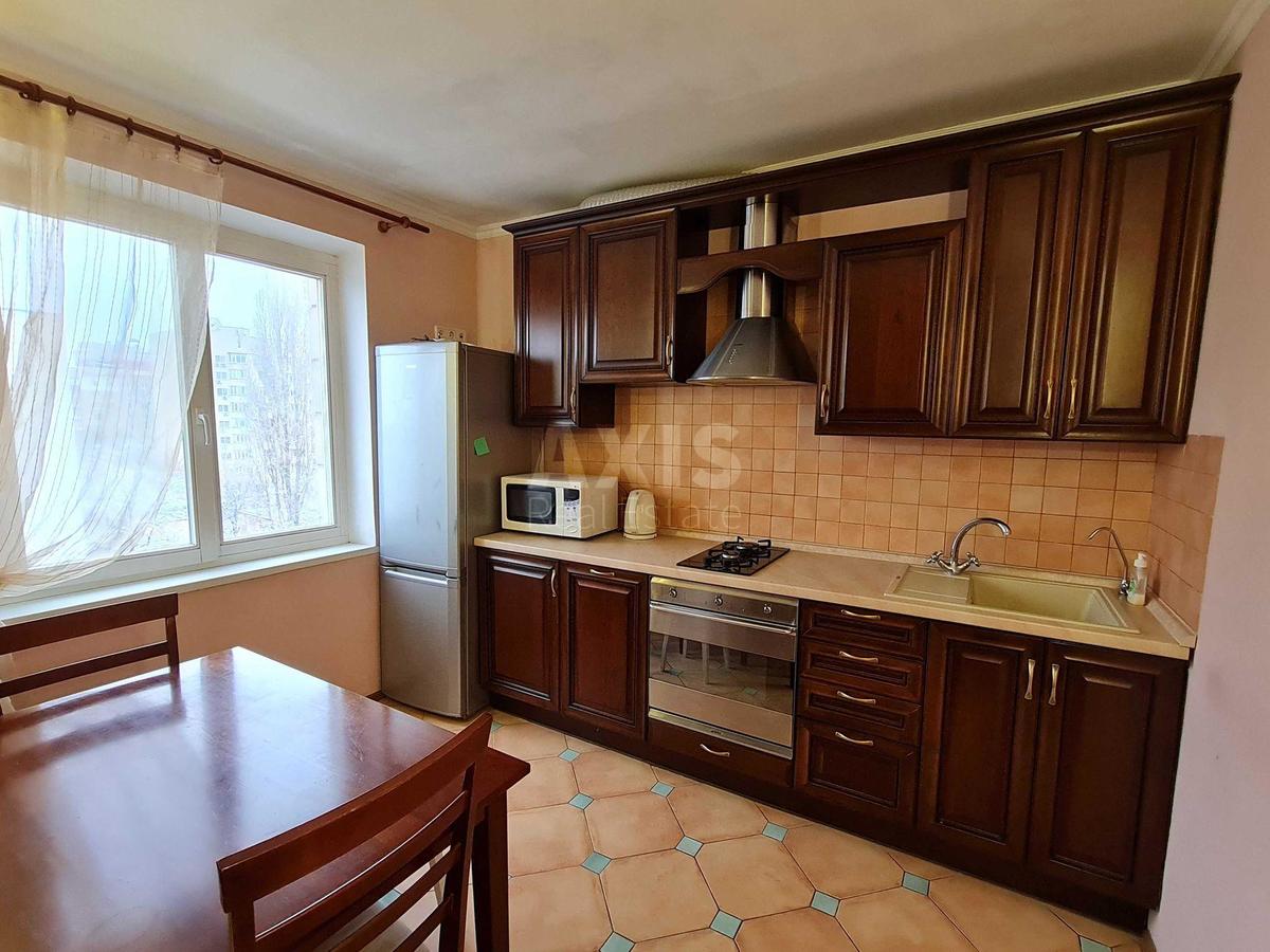 4k apartment vul. Tatars'ka 3/20
