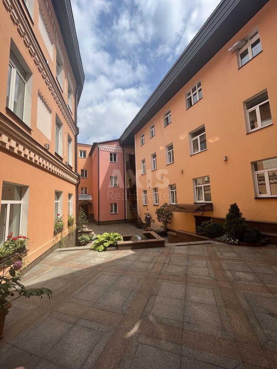 Office vul. Igorivs'ka 1/8, 3200m25