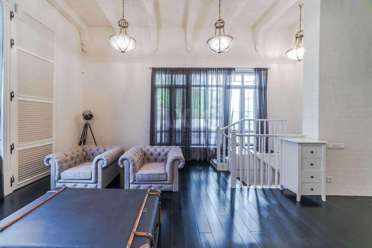 5k apartment vul. Dragomyrova Myhajla 1812