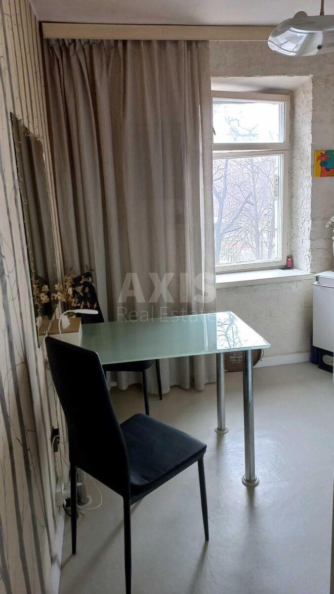 3k apartment vul. Symyrenka 14/91