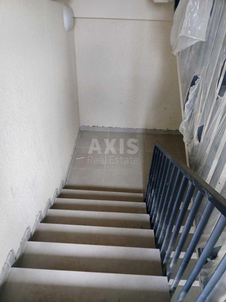 1k apartment vul. Avtozavods'ka 72Б13