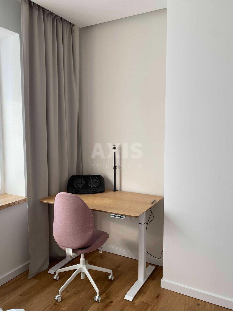 3k apartment vul. Mykil's'ko-Slobids'ka 3А5