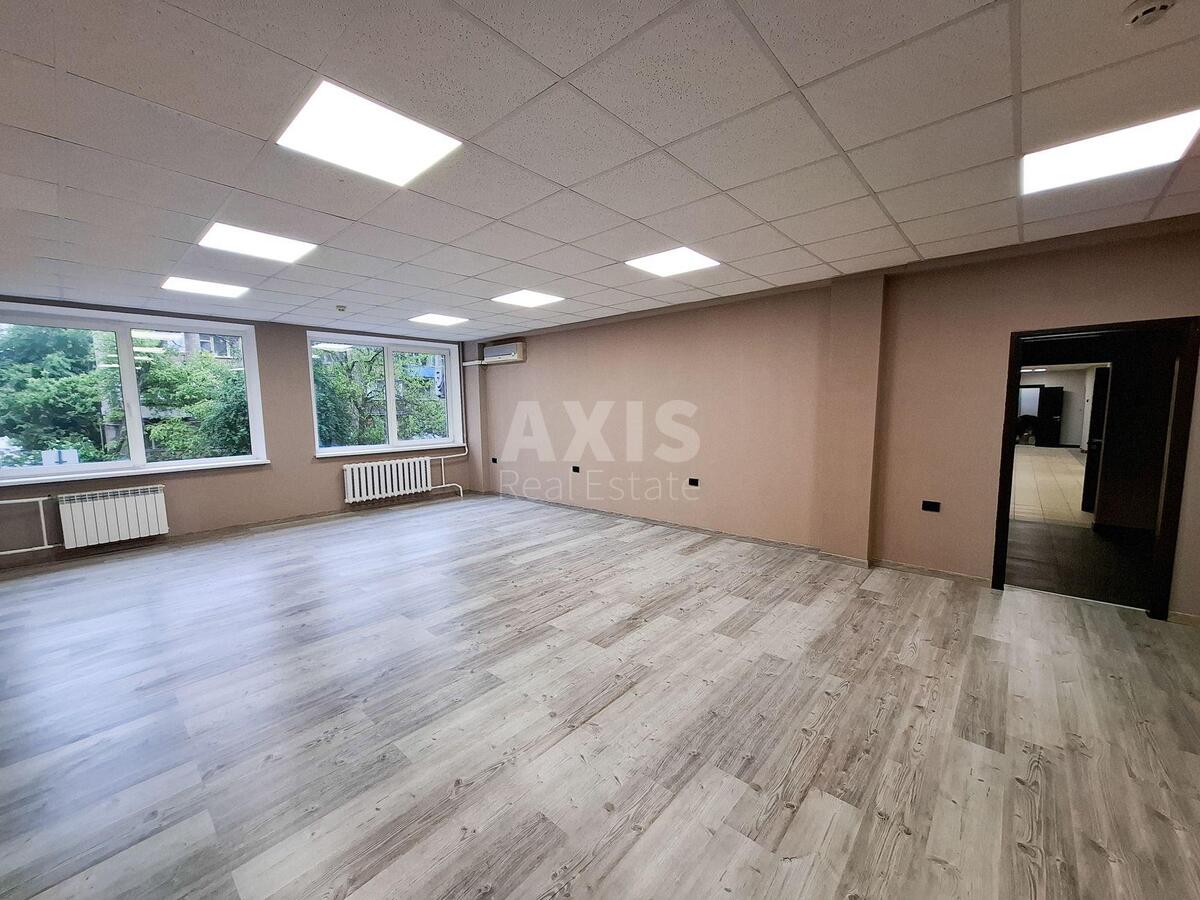 Office bul. Lesi Ukrai'nky 34, 317m22