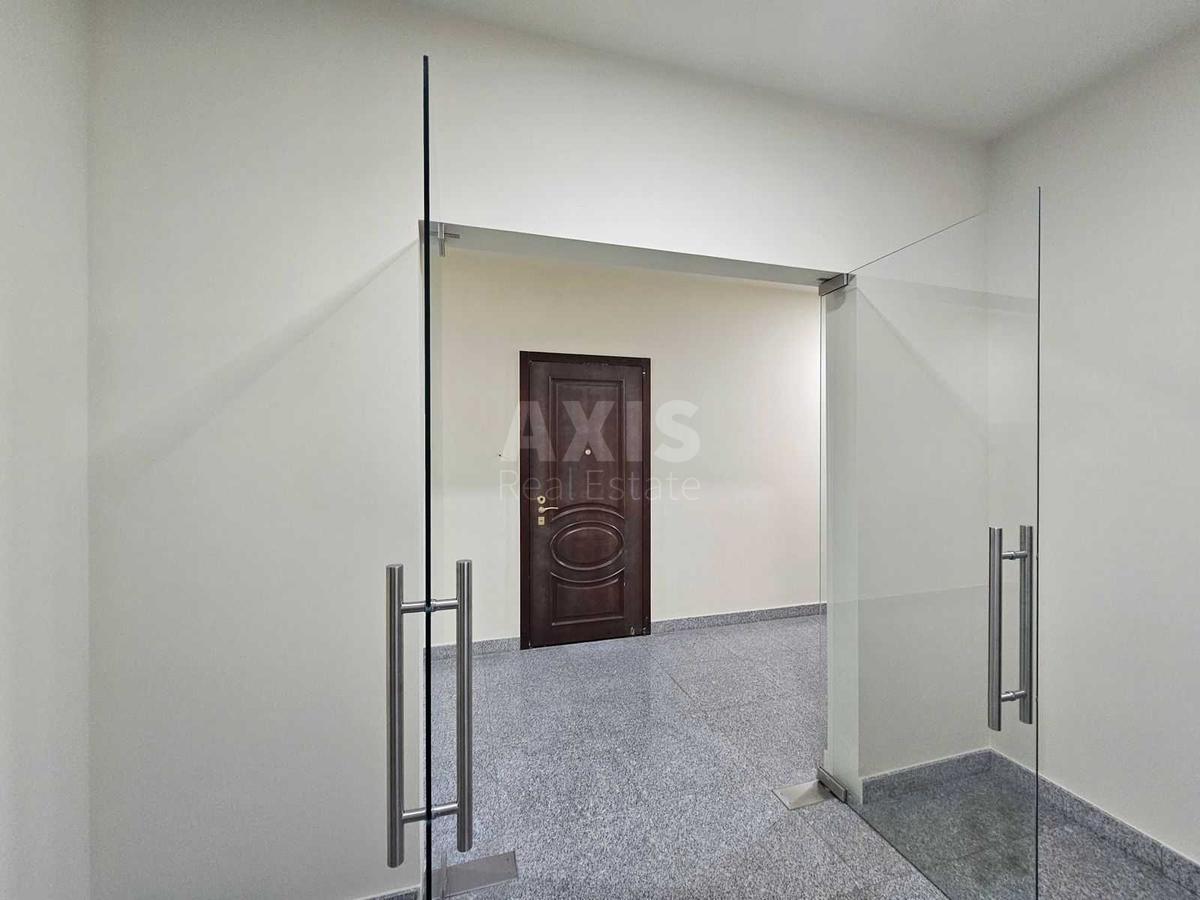 5k apartment vul. Grushevs'kogo Myhajla 9А1