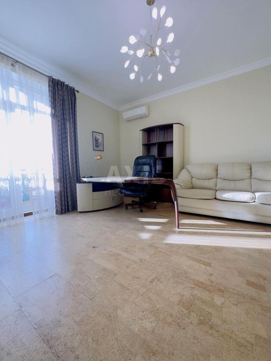 4k apartment vul. Tolstogo L'va 39610337