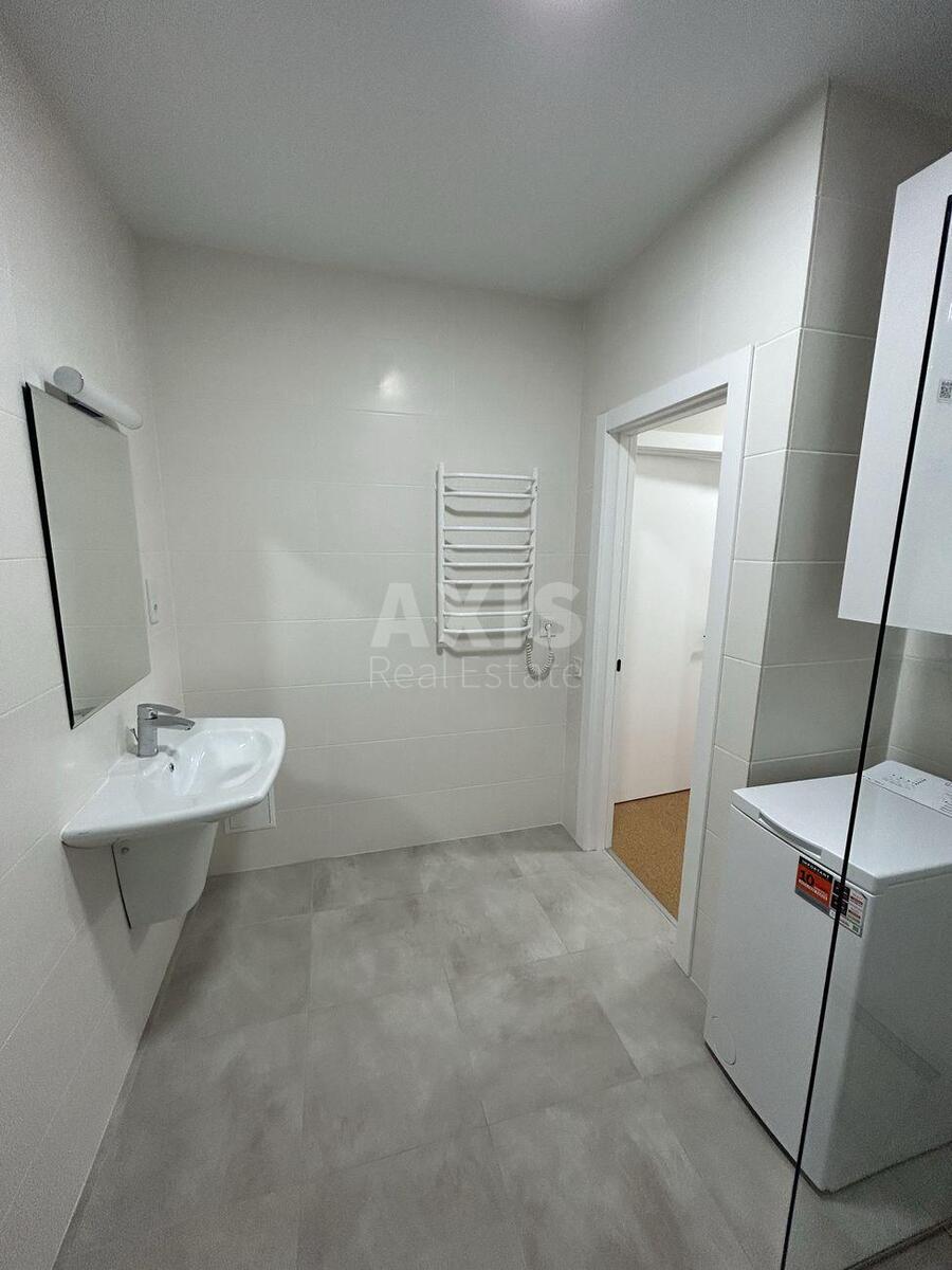 2k apartment nab. Dniprovs'ka 15Ж5671810