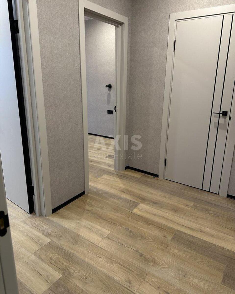 1k apartment vul. Myloslavs'ka 582