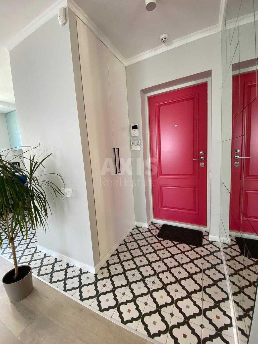 2k apartment vul. Krushel'nyc'koi' Solomii' 152