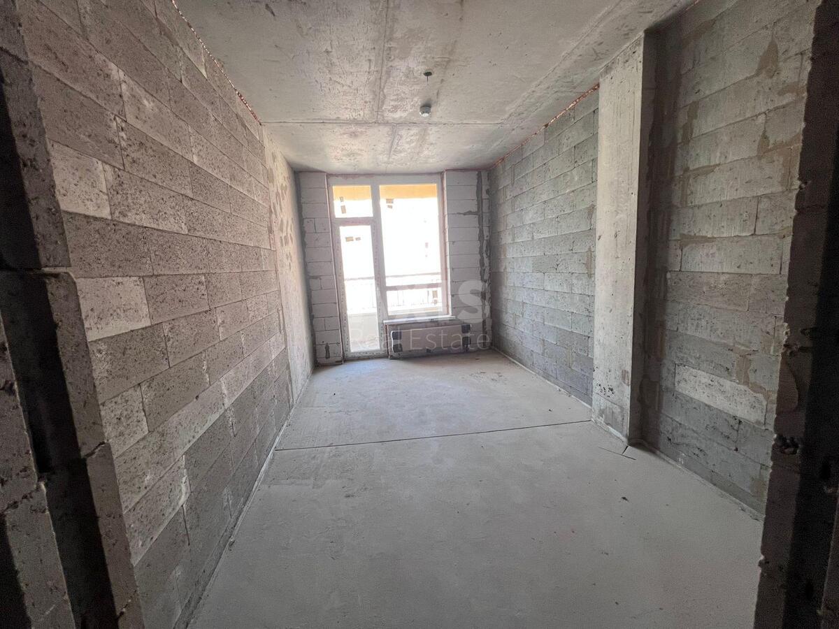 3k apartment vul. Kahovs'ka 562