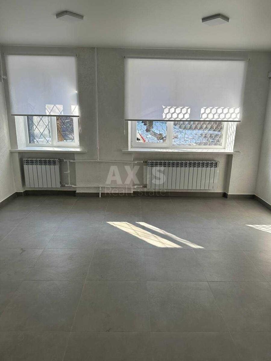 Trade object vul. Naberezhno-Hreshhatyc'ka 33, 50m25821112